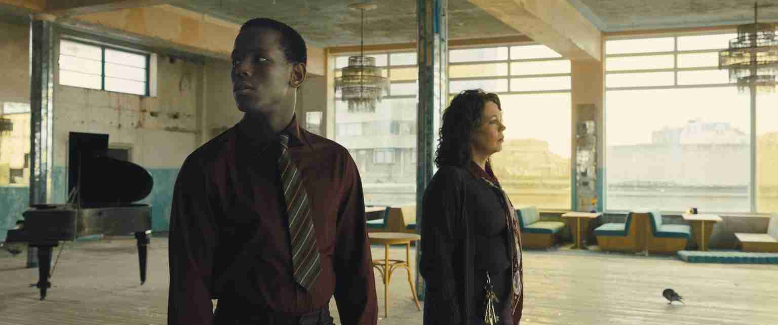 IMPERIO DE LUZ DIRIGIDA POR SAM MENDES
